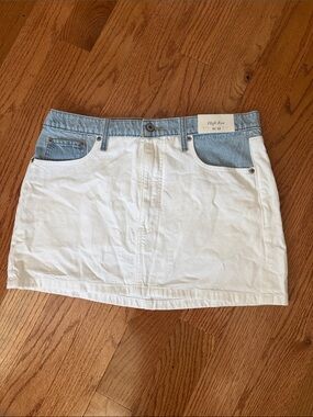 Abercrombie & Fitch White Mini Skirt with Light Blue Denim Trim